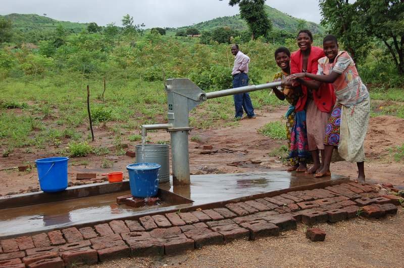 Radio, bucket, and a bicycle – improving healthcare provision in Nigeria